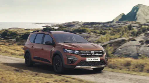 Dacia ud i det blå